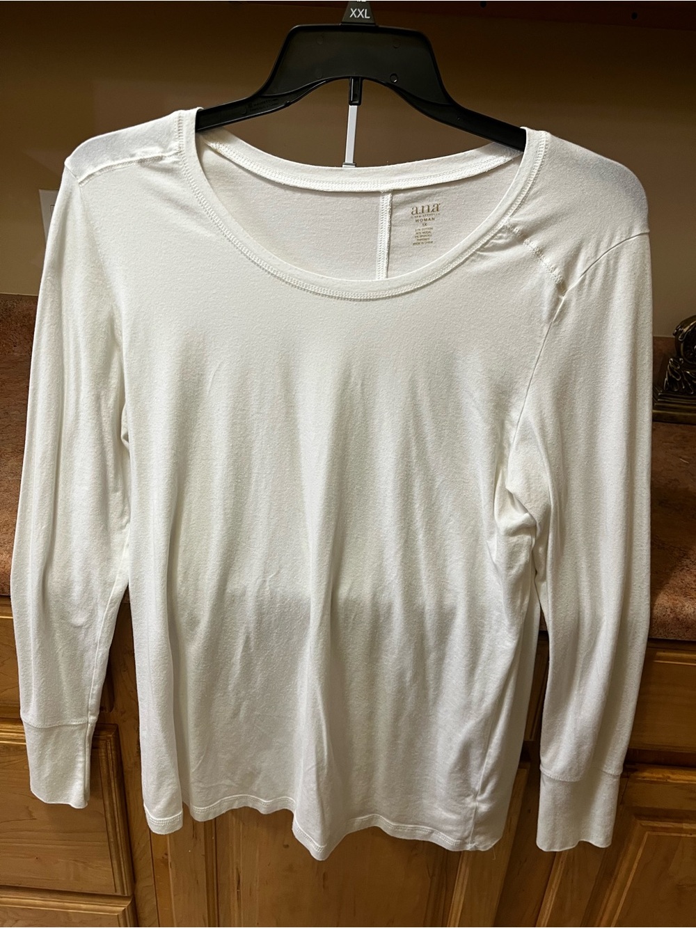 a.n.a White Long Sleeve Scoop Neck Tee
